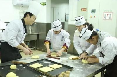 海口与重庆计算机服务与发展